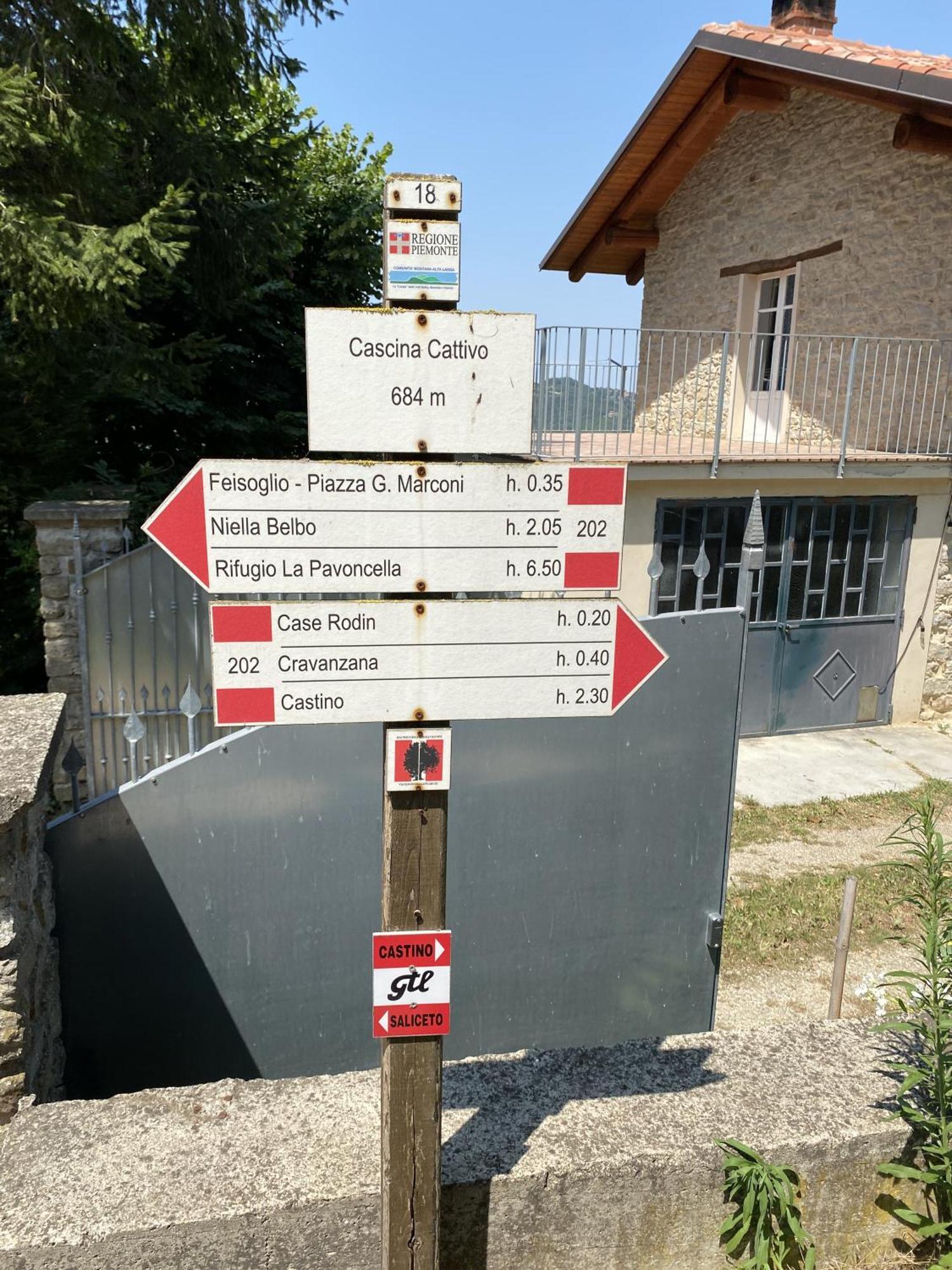 Case Vista Alta Langa, Appartement Bella Vista Cravanzana Экстерьер фото